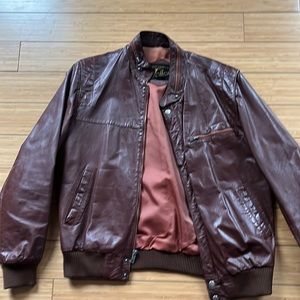 Vintage leather jacket (Sz 42)